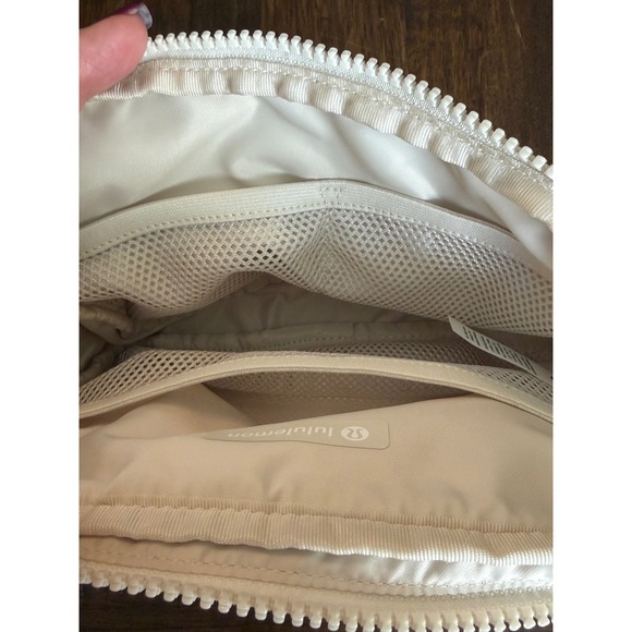 Lululemon Everywhere Belt Bag Ivory Off White Crossbody Fanny Pack Athleisure - Picture 6 of 11